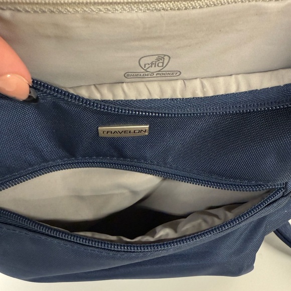 Travelon | Travel Crossbody Canvas Bag - Picture 5 of 8